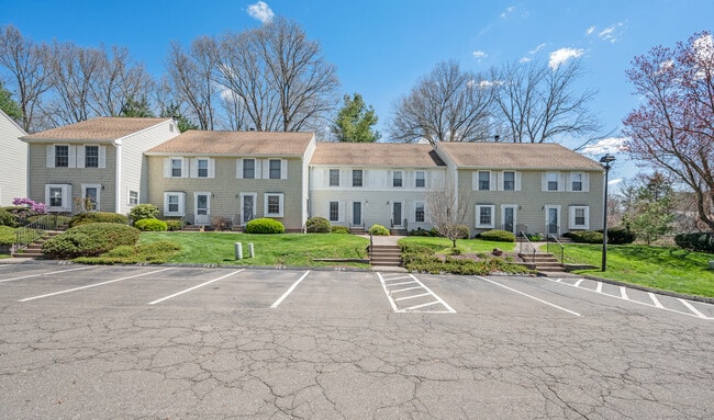 Building Photo - 4 Hubbard Run Dr Unit 4