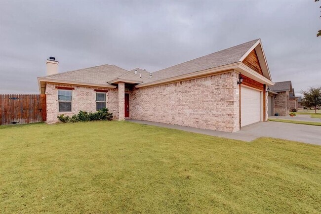 Building Photo - Beautiful 4 Bedroom 2 bathroom in Cooper ISD!