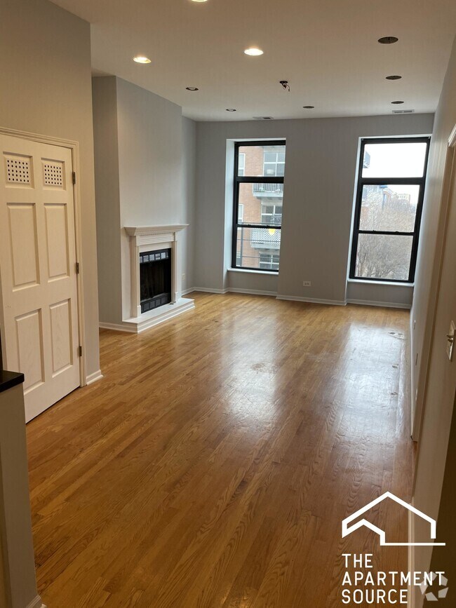 Building Photo - 1131 W Madison St Unit 3F Rental