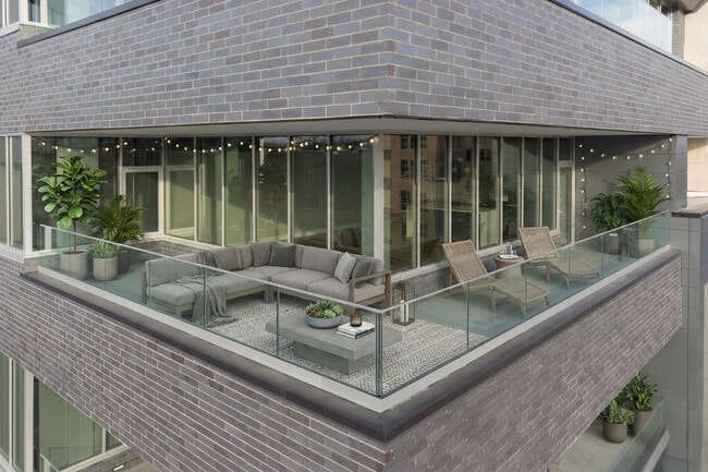 Main Living Apartments