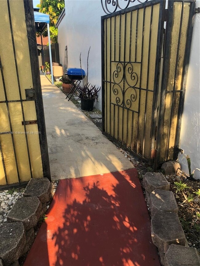 Photo - 15520 SW 137th Ct Unit 1