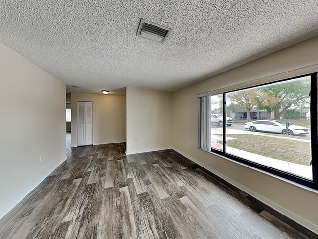 Photo - 7527 Atherton Ave