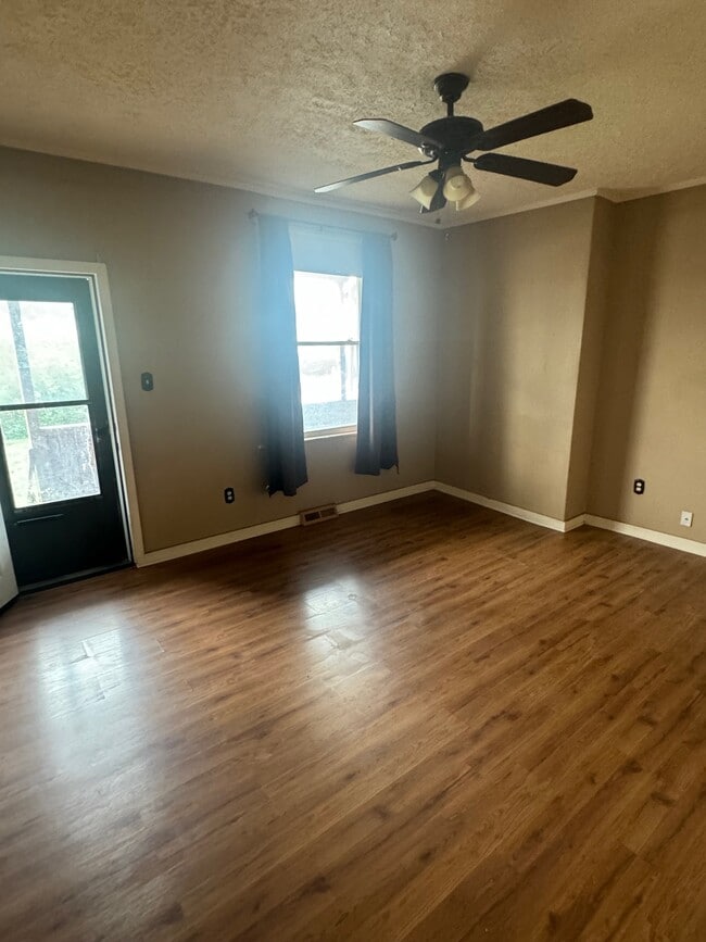 Photo - 104 Munson Ave