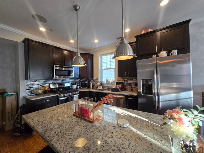 Photo - 306 Maverick St Unit 2