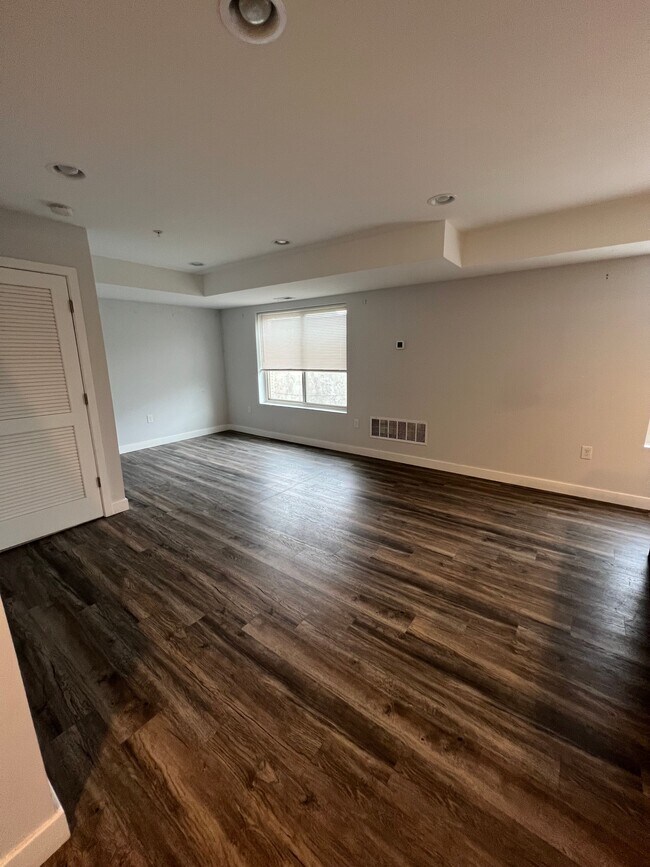 Photo - 1261 N Newkirk St Unit D