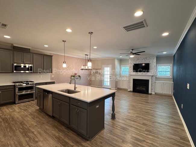 Photo - 166 Gulley Glen Dr