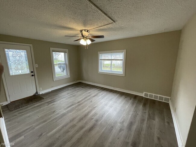 Photo - 3 br, 1 bath House - 2418 Dunlap St