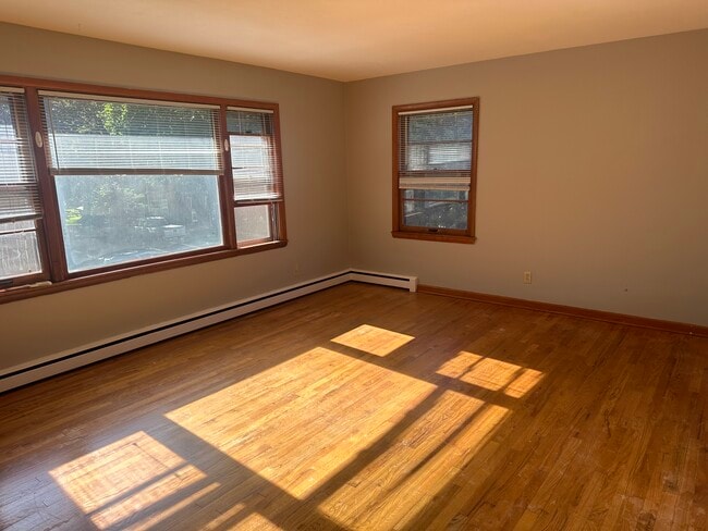 Building Photo - 315 Palomino Ln Unit #4