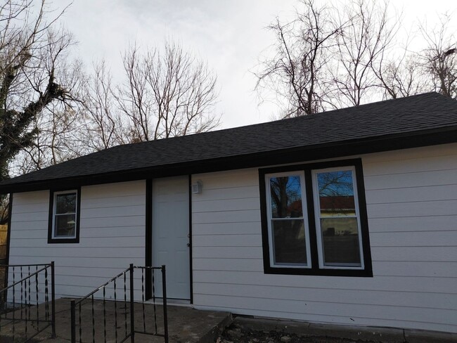 Photo - 1949 Beck St