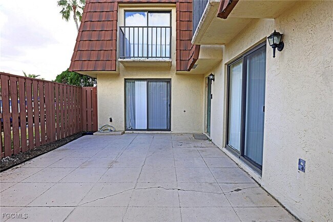 Photo - 5219 Cedarbend Dr