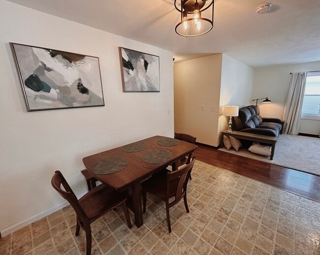 Photo - 614 Mercer Ave