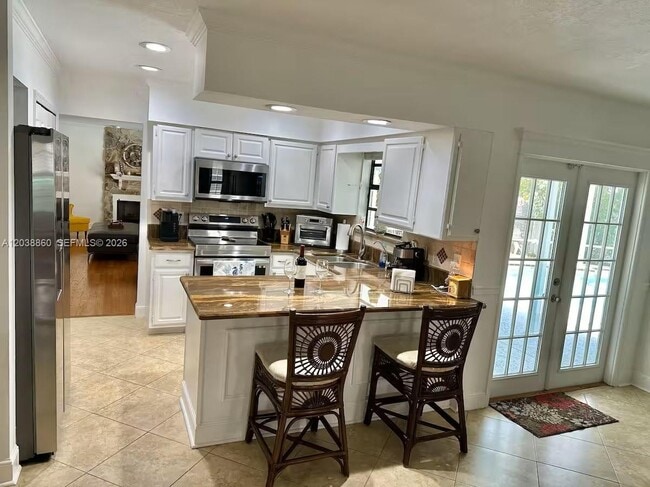 Photo - 2515 SE Petit Ln
