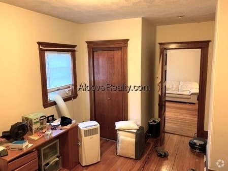 Building Photo - 260 Boston Ave Unit 1 Rental