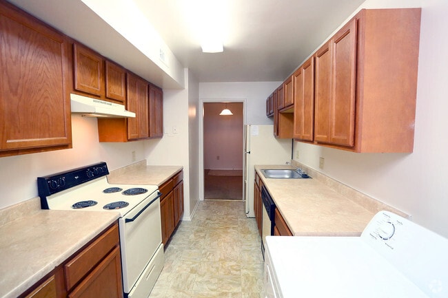 County Green Apartment Homes