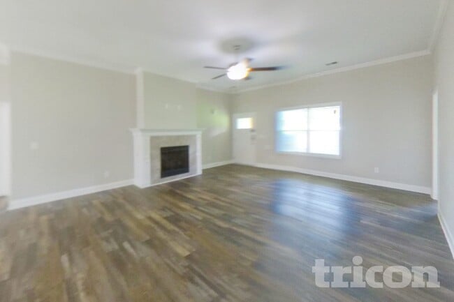 Photo - 228 Hallmark Cir