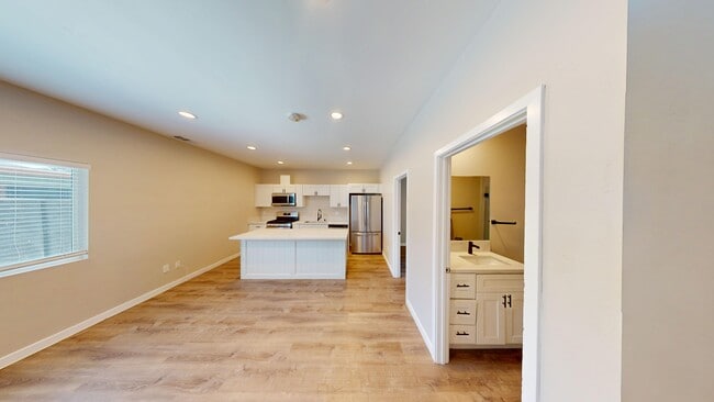 Photo - 4935 63rd St