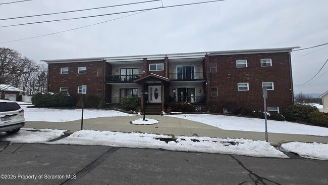 Building Photo - 3730 Lawrence Ave