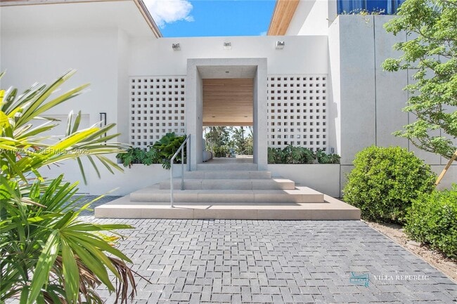 Photo - 1200 NE 87th St