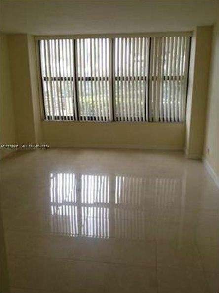 Photo - 2500 Parkview Dr Unit 307