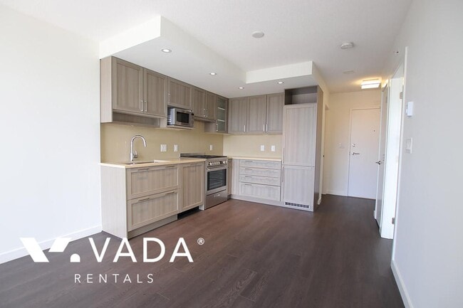 Photo - Wall Centre Central Park 1 BR APT Rental 816-5470 Ormidale St Vancouver: VADA Unit 816