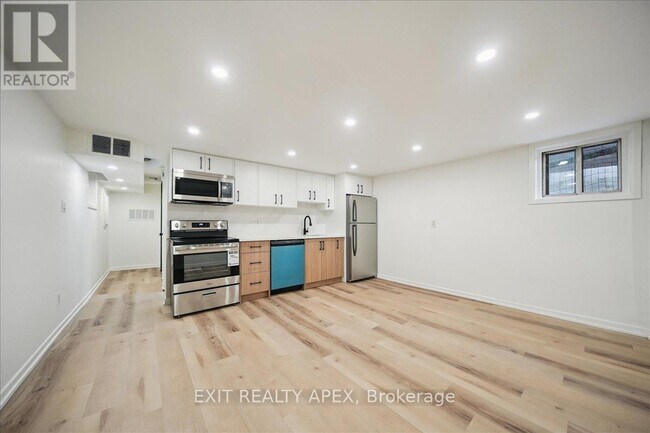 Photo - 343 Greenwood Ave