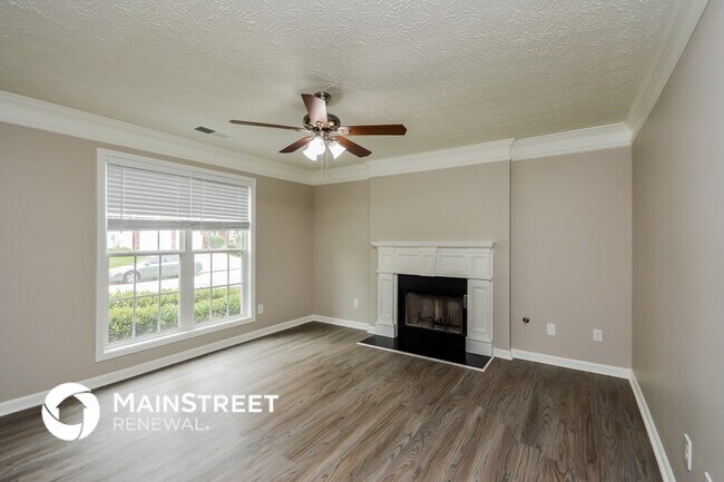 Photo - 4035 Riverside Pkwy