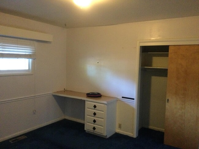 Photo - 30 N Main St