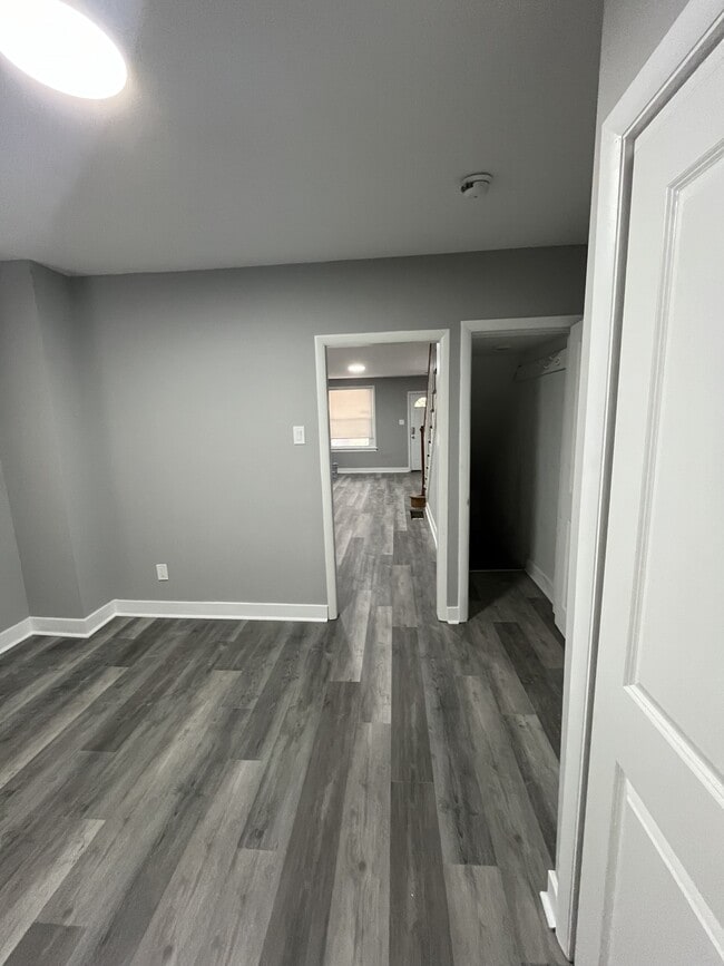 Photo - 3030 W 2nd St