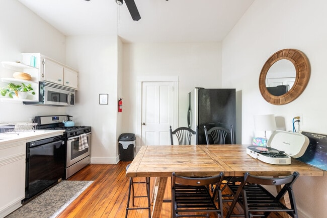 Photo - 1913 Willow St Unidad SI ID1579530P