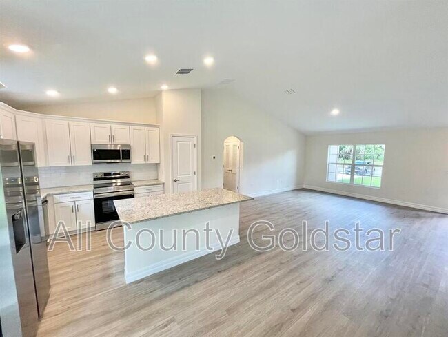 Photo - 15167 Chamberlain Blvd