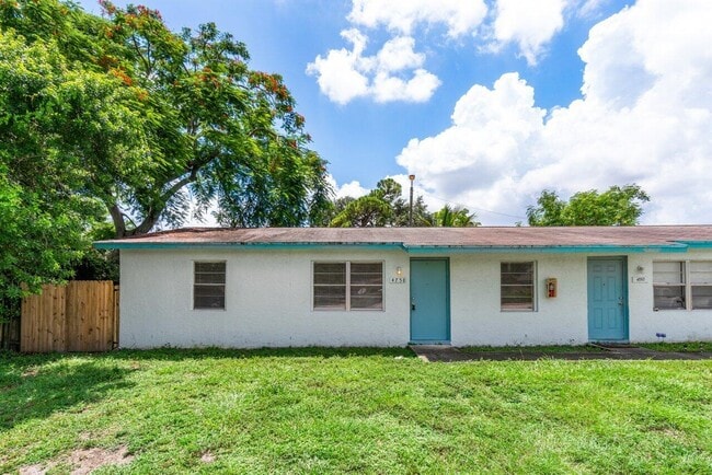 Photo - 4758 Gulfstream Rd Townhome