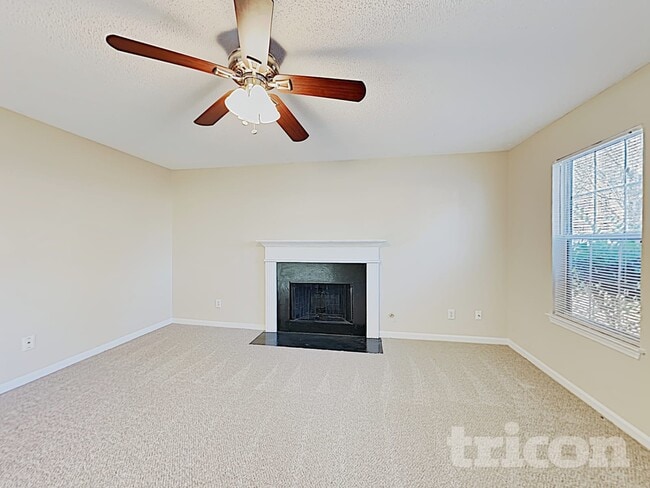 Photo - 4600 White Rd