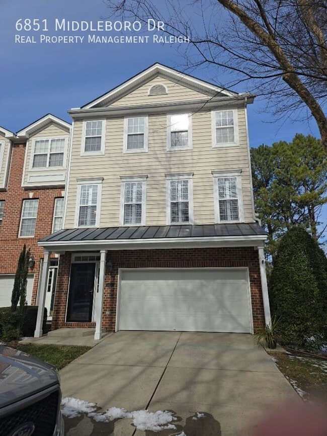 Photo - 6851 Middleboro Dr