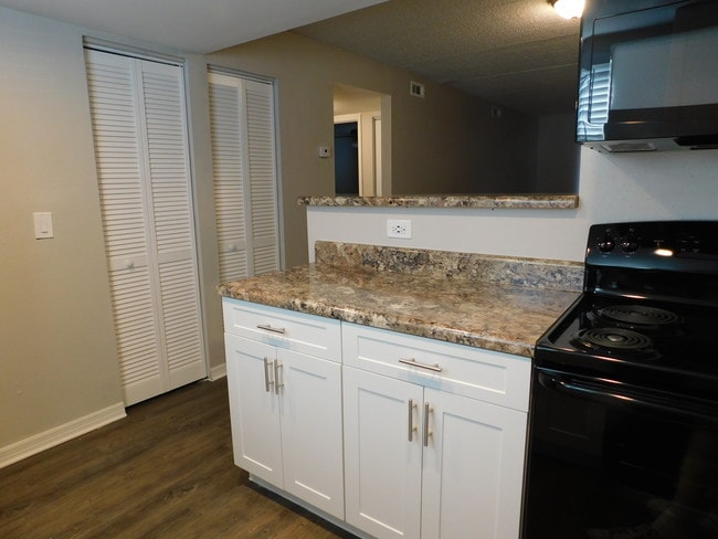 Photo - Villas at City Center