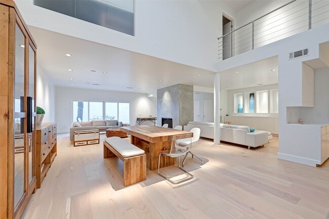 Photo - 39 River Hollow Ln