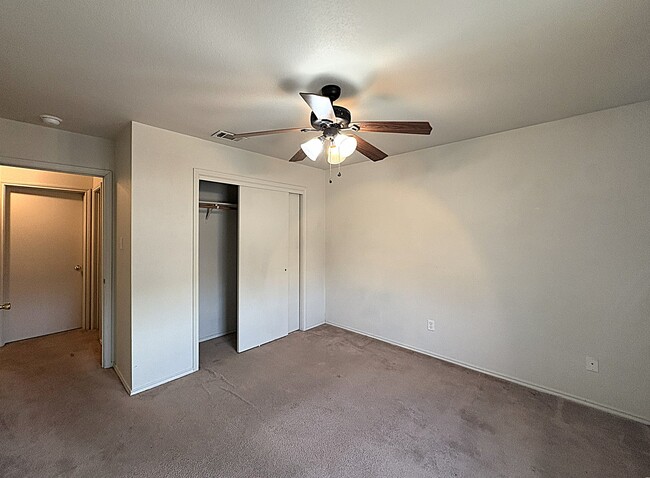 Photo - 1611 Inca Dr