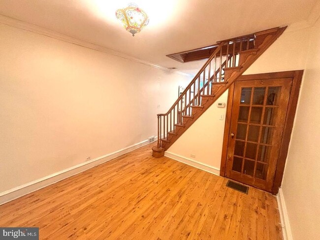 Photo - 3229 Almond St