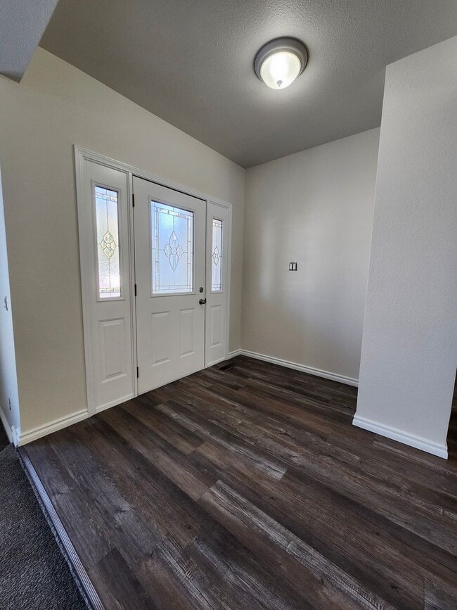 Photo - 411 W 21st Pl