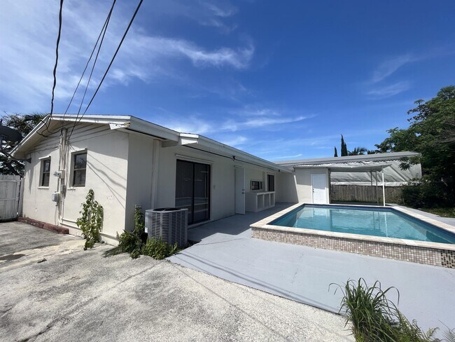 Photo - 10005 SW 214th St