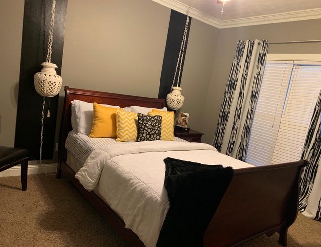 405 Scarlet Cove