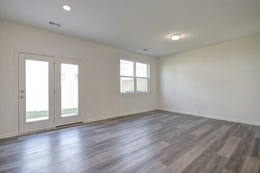 Photo - 311 Penn Sta Wy