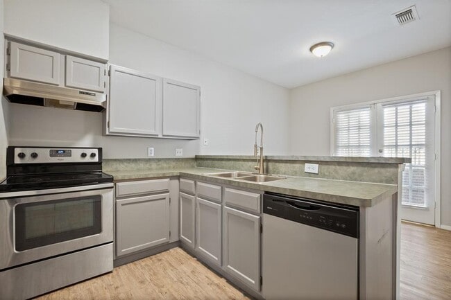 Photo - 2801 Rio Grande St Unit 306