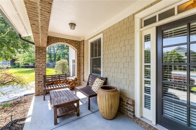 Photo - 558 Glenaire Walk SE