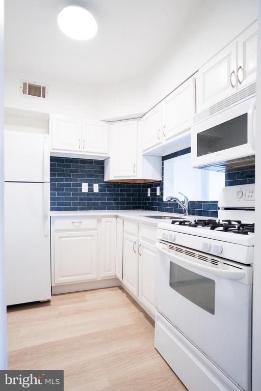 Photo - 1221 N Randolph St Unit 3