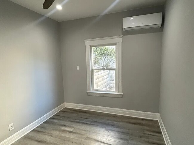 Photo - 2719 Alta St Unit #B