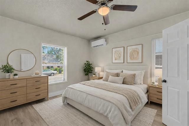 Photo - 305 NW 23rd St