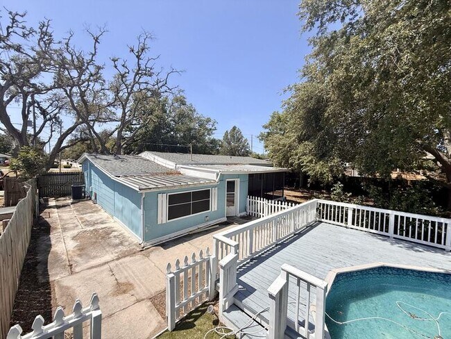 Photo - 1238 Bellevue Blvd