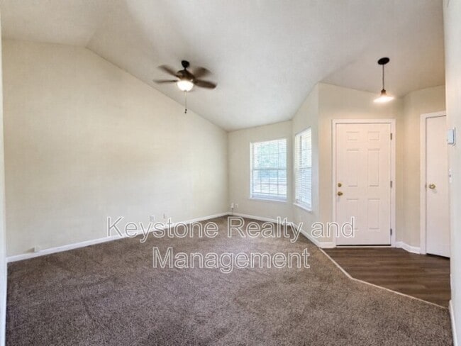 Photo - 717 Peachers Mill Rd