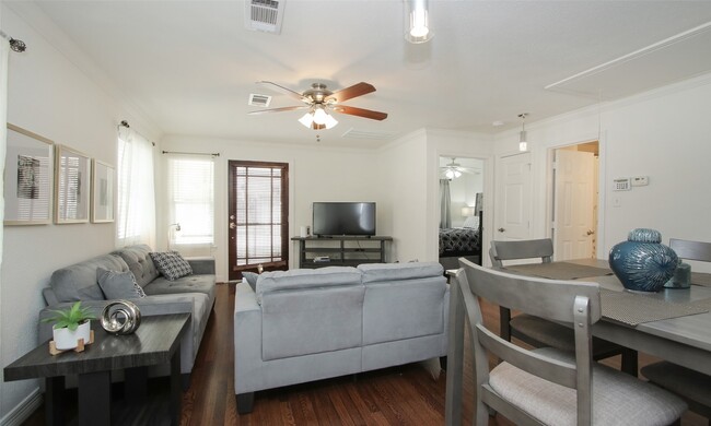 Photo - 4331 Marina St Unidad B