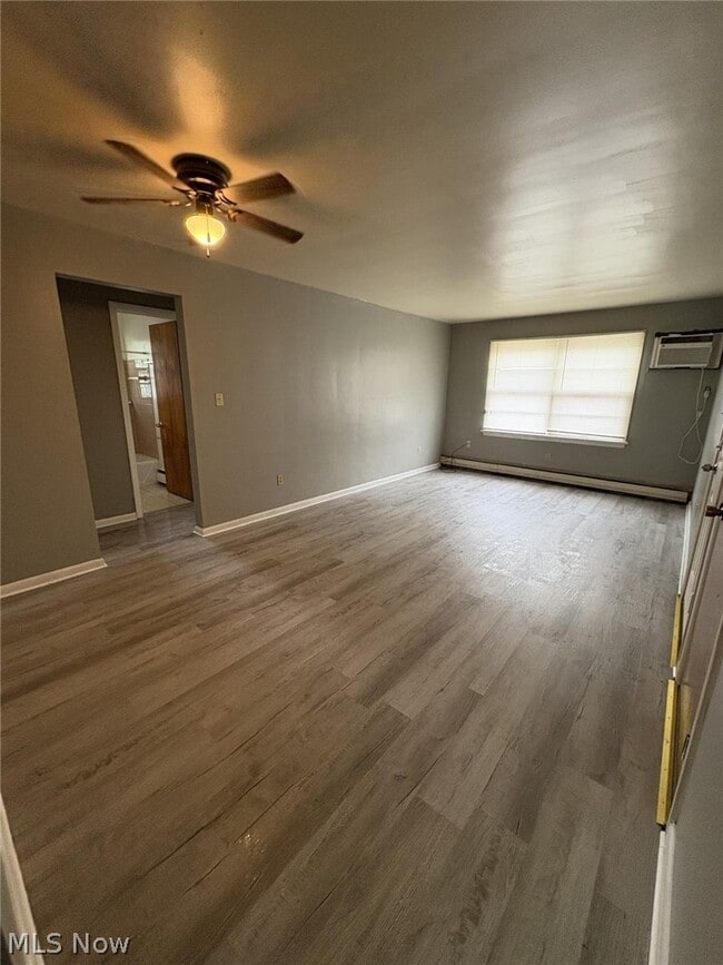 Photo - 3055 Hadley Ave Unit 4